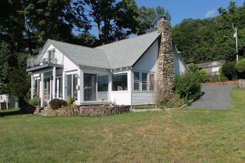 Orange County Greenwood Lake New York — Real Estate Listings By City