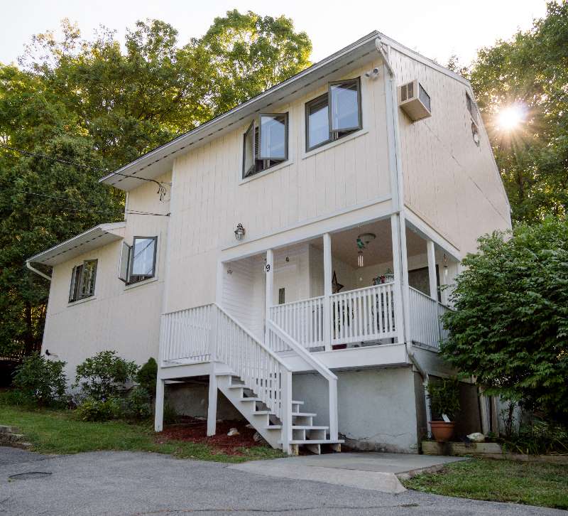Cortlandt Manor Real Estate